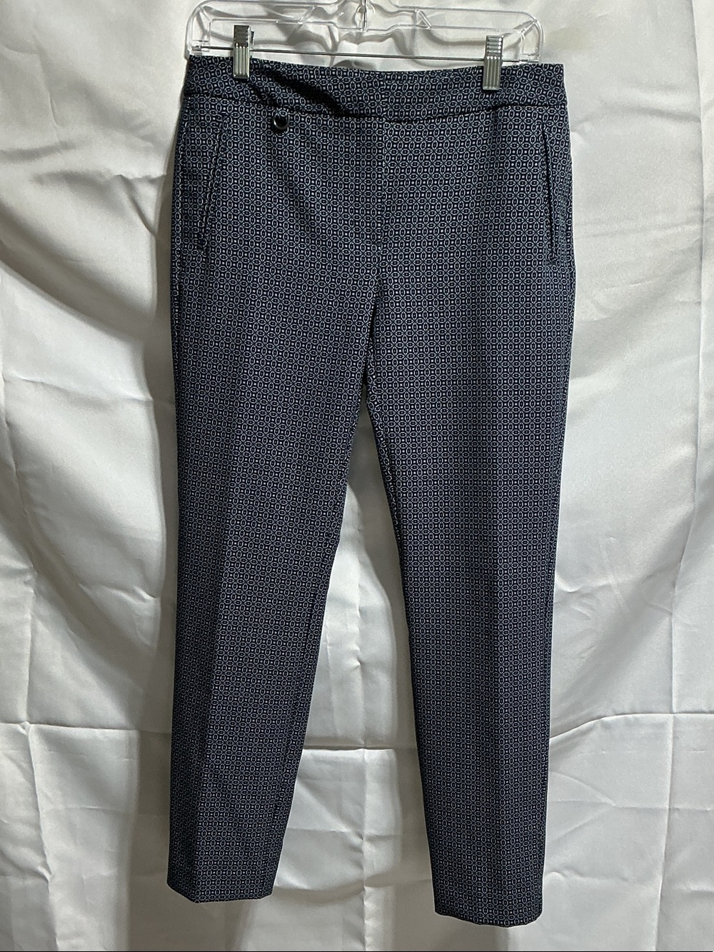 Adrianna Papell Women's Navy white Geo Print Slim Ankle Pants size 4